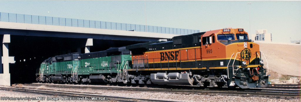 BNSF C44-9W 995